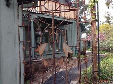 Hand crafted gate entry