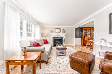 29 Green Meadows Ln, Albany, NY 12211 - photo 5