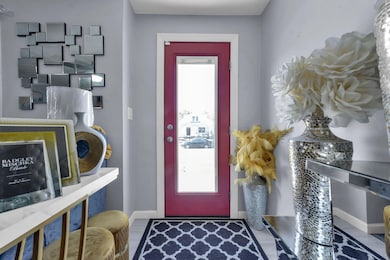 2816 Azelda St, Columbus, OH 43211 - photo 3