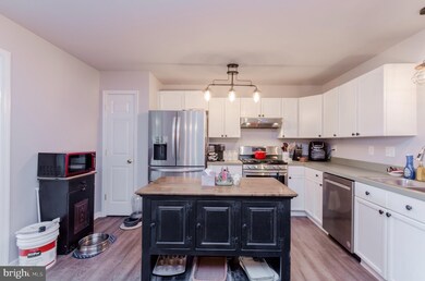 48 Litchfield Ln W, Martinsburg, WV 25405 - photo 6