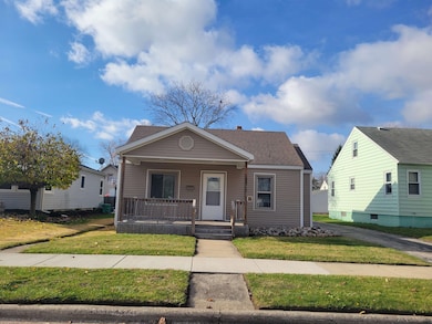 1608 Wilson St, Bay City, MI 48708 - photo 2