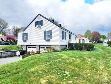 1567 Emmett Dr, Johnstown, PA 15905 - photo 4