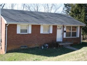 735 Georgia St, Johnson City, TN 37601 - photo 2