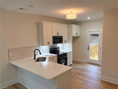 16 W Colonial Dr, Thomasville, NC 27360 - photo 7