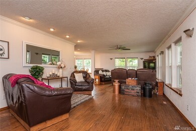 395 Russell Rd, Winlock, WA 98596 - photo 4