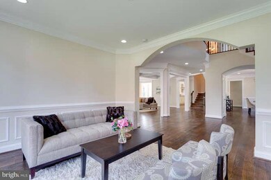 9423 Old Courthouse Rd, Vienna, VA 22182 - photo 7