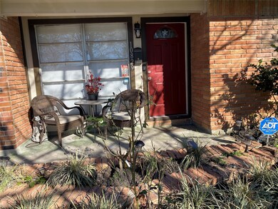 10829 Stover St, Houston, TX 77075 - photo 3