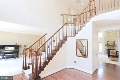 8 Spring Knoll Ct, Lutherville Timonium, MD 21093 - photo 3