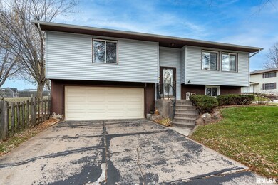2608 W 58th St, Davenport, IA 52806 - photo 2