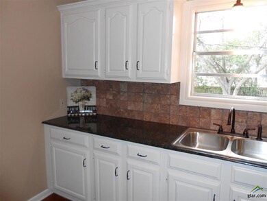 726 Wilma St, Tyler, TX 75701 - photo 7