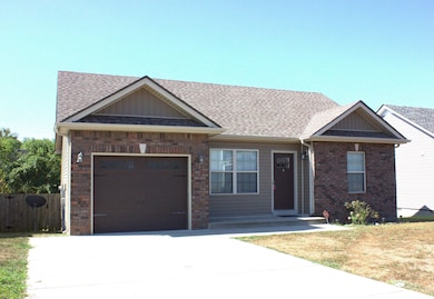 119 Ambridge St, Oak Grove, KY 42262 - photo 2
