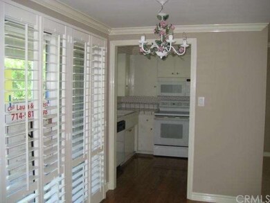 Eating Area/Kitchen