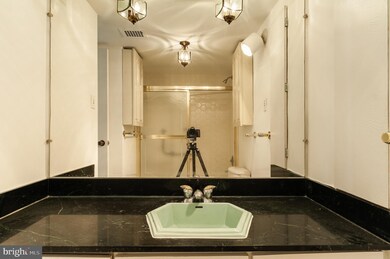 Watergate East Residences unit 605-N, Washington, DC 20037 - photo 4