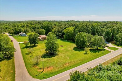 000 River Hill Rd unit 3, Statesville, NC 28625 - photo 2