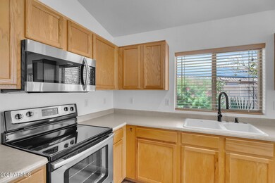 3239 S Loback Ln, Gilbert, AZ 85297 - photo 5