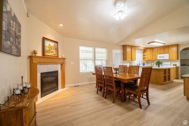 362 S 950 W, Layton, UT 84041 - photo 6