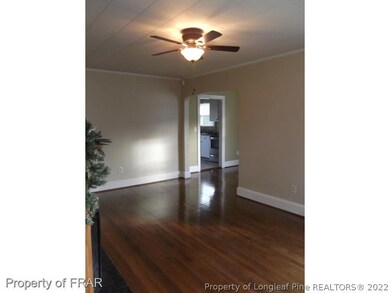 entering livingrm/family rm