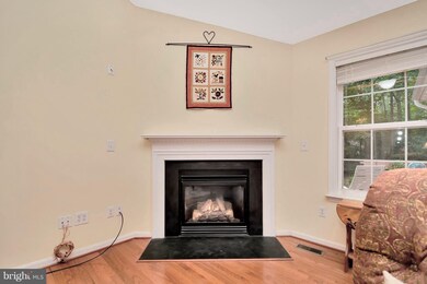 830 Eastover Pkwy, Locust Grove, VA 22508 - photo 5