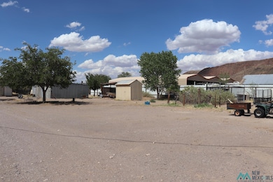 1700 E Riverside Dr, Truth Or Consequences, NM 87901 - photo 5