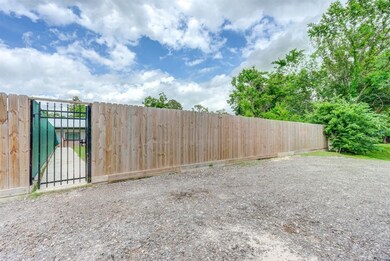 abundance yard space and parking space