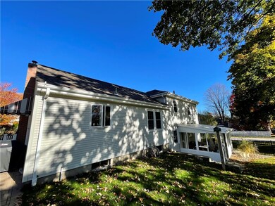 28 Knoll Crest Dr, Cumberland, RI 02864 - photo 3