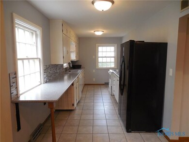 228 Rector Ave, Findlay, OH 45840 - photo 6