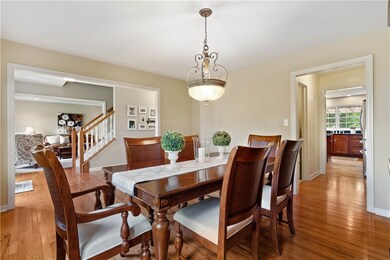 A cozy dining room perfect for hosting intimate di