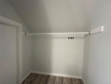 3 Maple Place unit 2 second floor, Glen Head, NY 11545 - photo 3