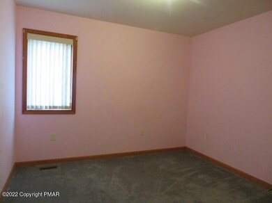 151 Willow Dr, Hawley, PA 18428 - photo 7