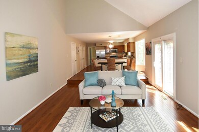 13470 Stream Valley Dr, Chantilly, VA 20151 - photo 6