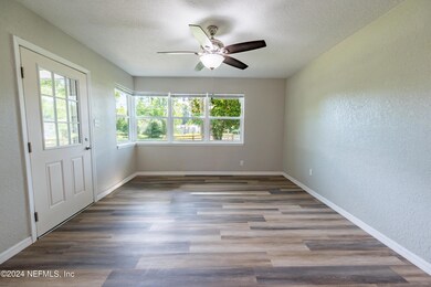 1305 Blanding St-29