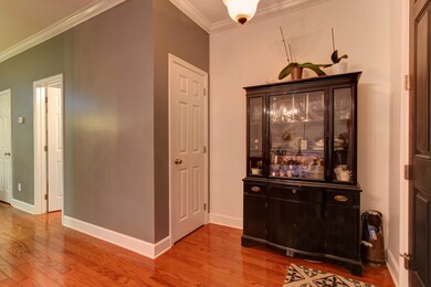 2453 Kings Gate (4)