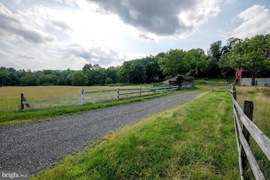 1891 Detweiler Rd, Pottstown, PA 19464 - photo 2