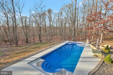 863 Cressen Dr, Gerrardstown, WV 25420 - photo 6