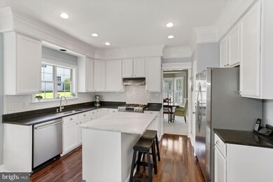 46462 Cedarhurst Dr, Sterling, VA 20165 - photo 7