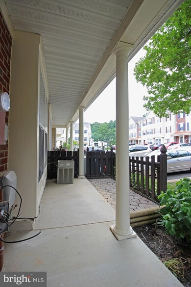 9203 Deer Crossing, Lorton, VA 22079 - photo 3