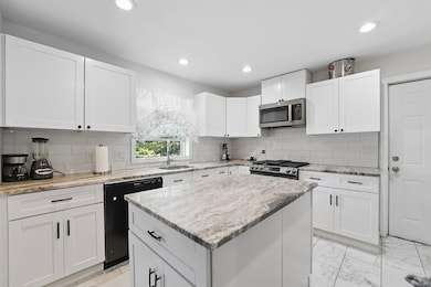 34 Fitzrandolph Rd, West Orange, NJ 07052 - photo 3