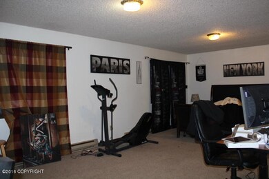 MASTER BEDROOOM