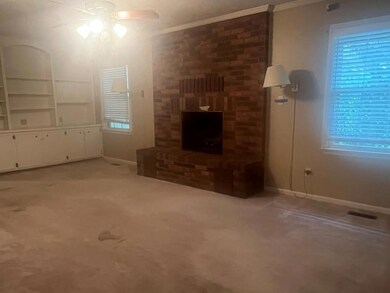 513 Flamingo Ln, Albany, GA 31707 - photo 5