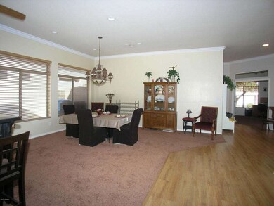 Living Dining Combo
