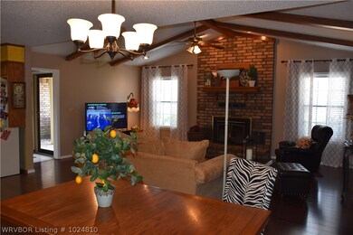 1916 W Shawntel Smith Blvd, Muldrow, OK 74948 - photo 4