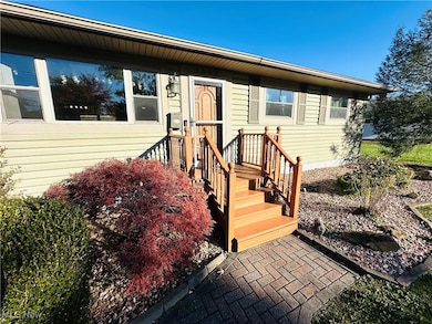 1503 Difford Dr, Niles, OH 44446 - photo 2