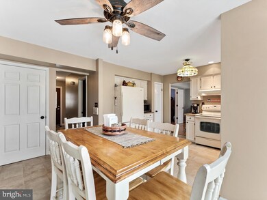 6172 Monroe Ave, Sykesville, MD 21784 - photo 7