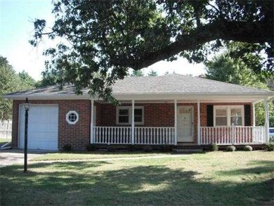 2572 Providence Rd, Northbridge, MA 01534 - photo 2