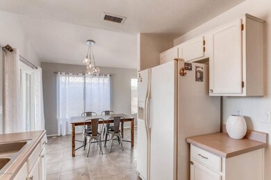 5028 e colby Mesa AZ 85205 USA-large-012
