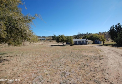 9025 S Steven Trail, Kirkland, AZ 86332 - photo 2