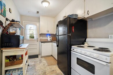 07-631 Windermere Blvd-3