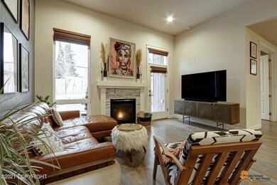 Living Room - Access to Backyard