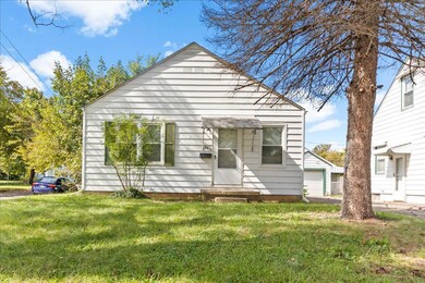 2415 Joyce Ave (2)