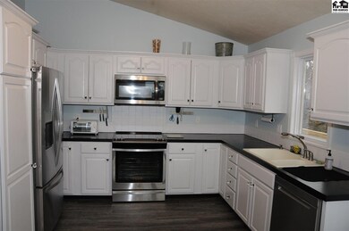 1805 S Maxwell St, McPherson, KS 67460 - photo 7